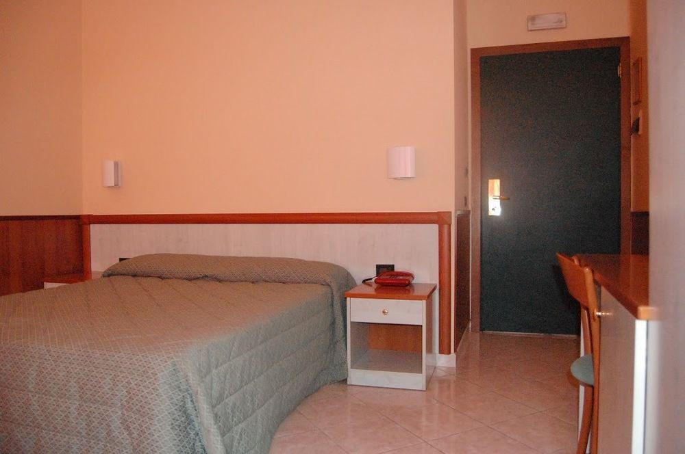 Hotel Laurence Roma Exterior foto